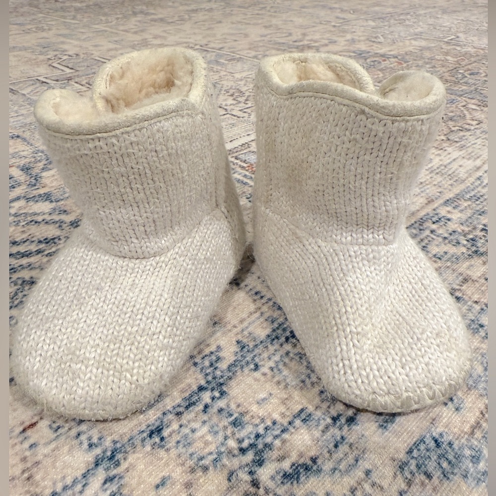 UGG Cream toddler / baby Boots